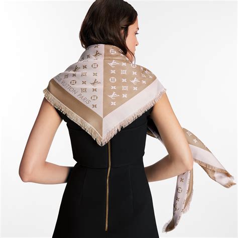 louis vuitton schal damen winter|louis vuitton duogram shawl.